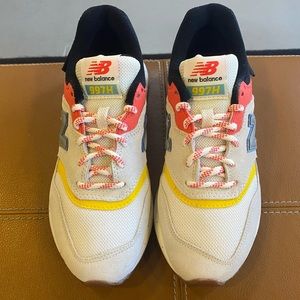 new balance 907h